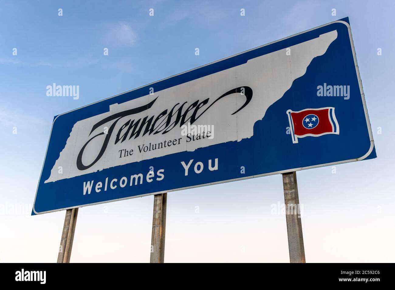 Willkommen bei Tennessee Schild auf der Autobahn Stockfoto