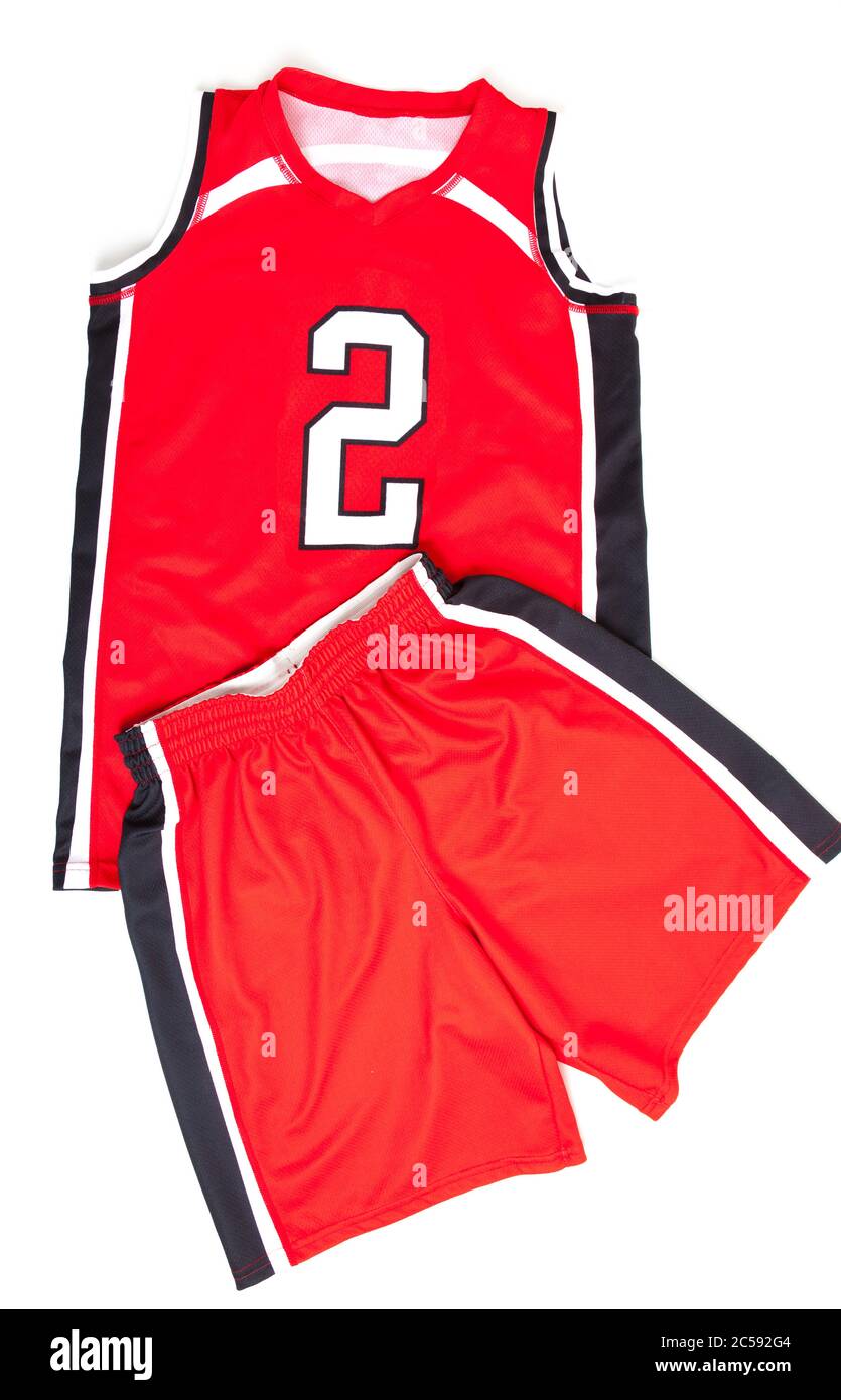 Rote Basketball-Uniform auf weißem Hintergrund Stockfoto