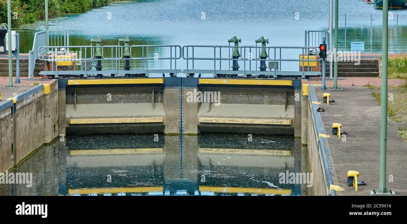 Großes watergate und Kanal in Deutschland Stockfoto