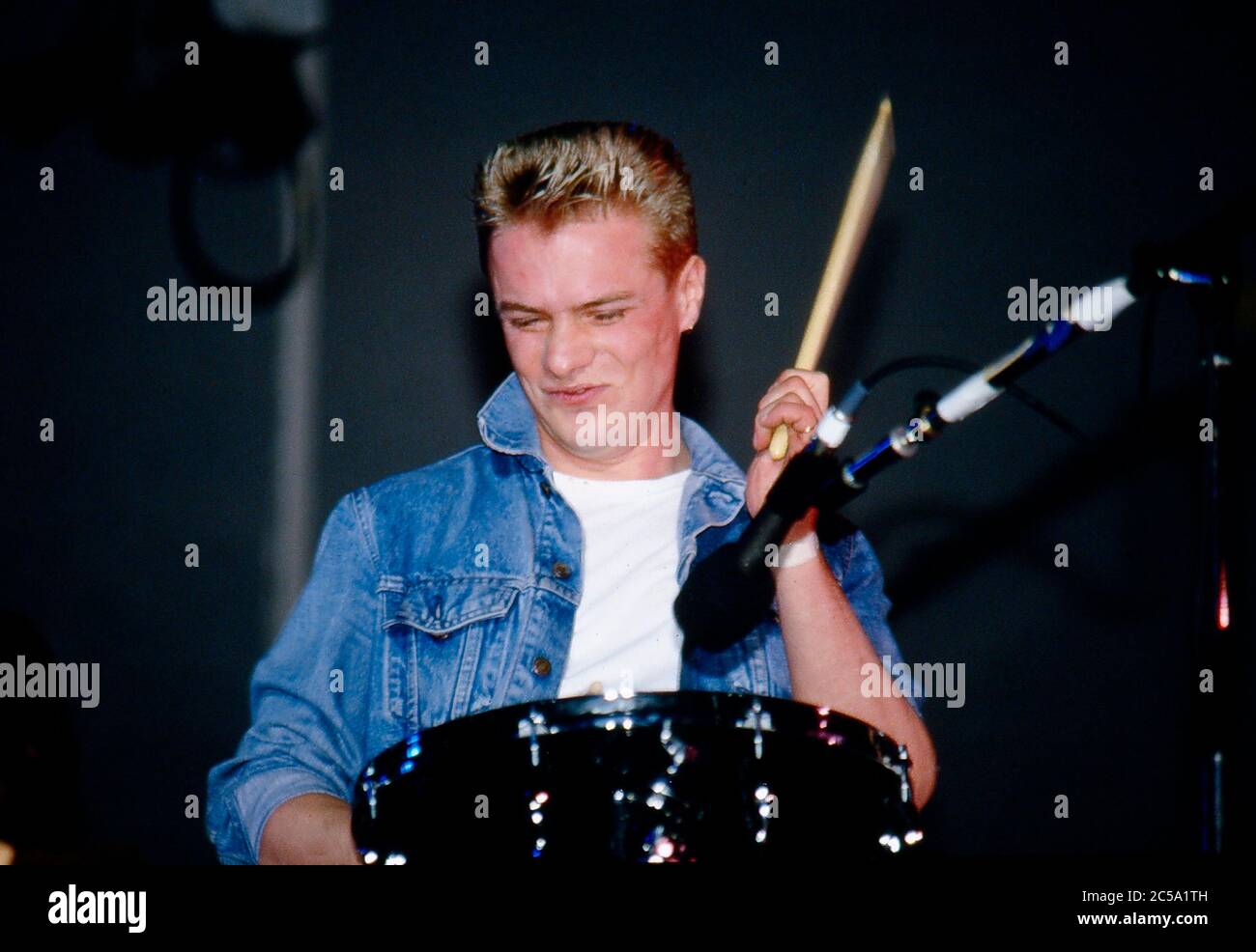 U2 beim Selbsthilfekonzert für Arbeitslose in Irland am RDS Anglesea Stand, Ballsbridge, Dublin, Irland 17. Mai 1986: Larry Mul Stockfoto