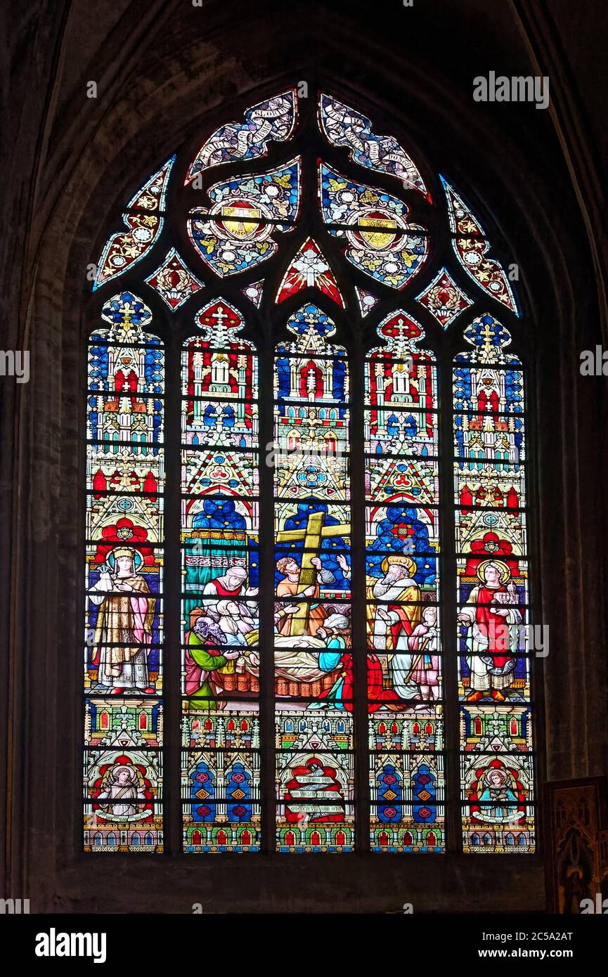 Buntglasfenster, kompliziert, bunt, Kunst, Sint-Salvator-Kathedrale, Saint Saviour's, 12-15 Jahrhunderte, religiöse Gebäude, katholische Kirche, Flan Stockfoto