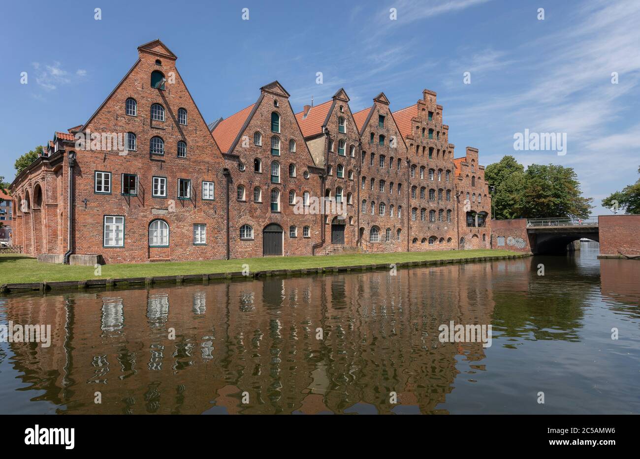 Historische Salzlager (Salzlager) an der Trave in Lübeck. Stockfoto