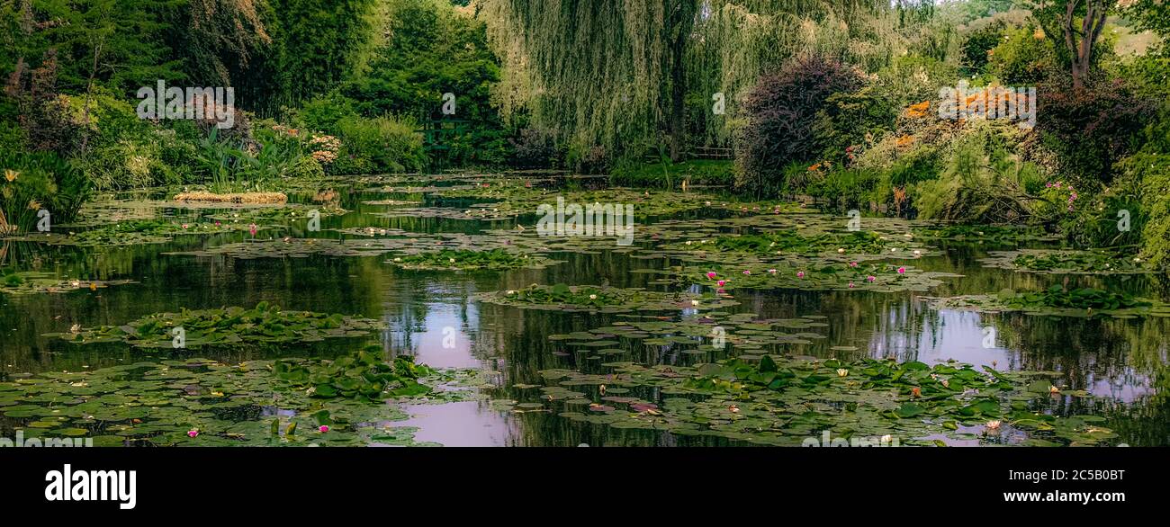 Panoramablick auf Monets Giverny Garden Stockfoto