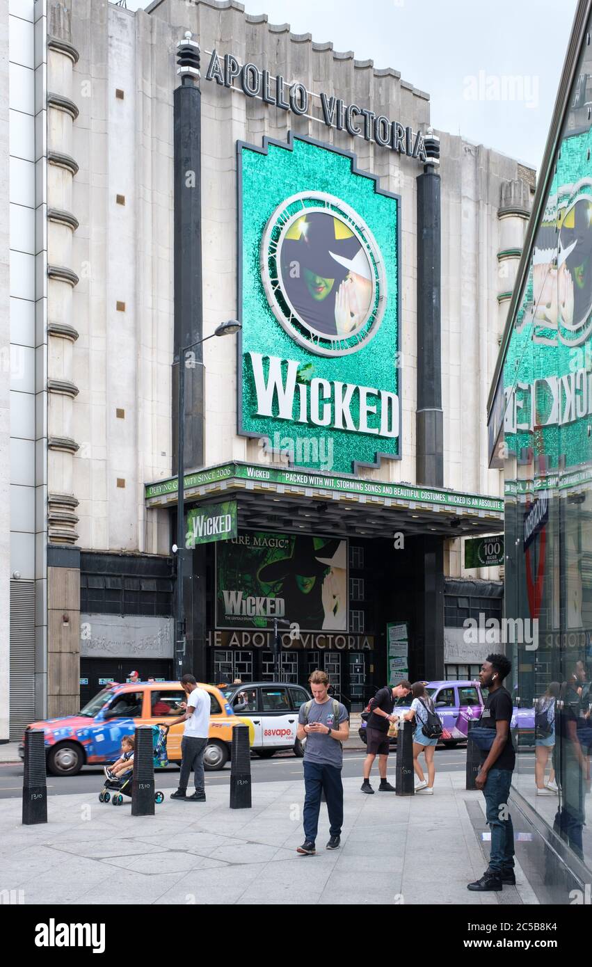 Das Apollo Victoria Theater präsentiert Wicked, das Musical, Gewinner von über 100 großen Auszeichnungen Stockfoto