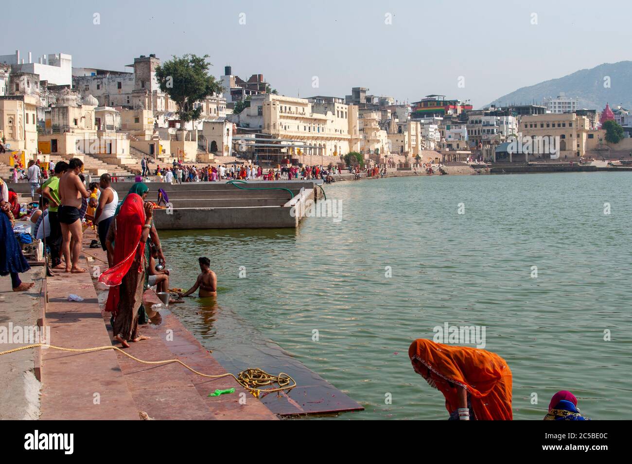Pushkar See oder Pushkar Sarovar ist ein heiliger See der Hindus befindet sich in der Stadt Pushkar in Ajmer Bezirk der Rajasthan Staat der westlichen I Stockfoto