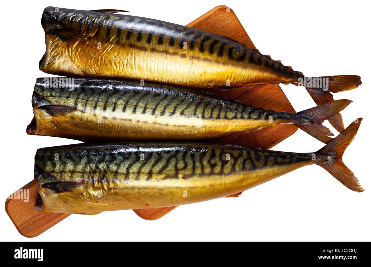 Duftender geräucherter Makrelenfisch isoliert auf weißem Hintergrund, mediterrane Küche Stockfoto