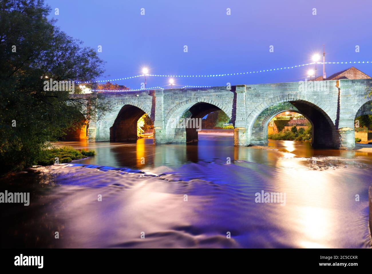 Wetherby Bridge ist ein antikes Denkmal mit Grade II Stockfoto
