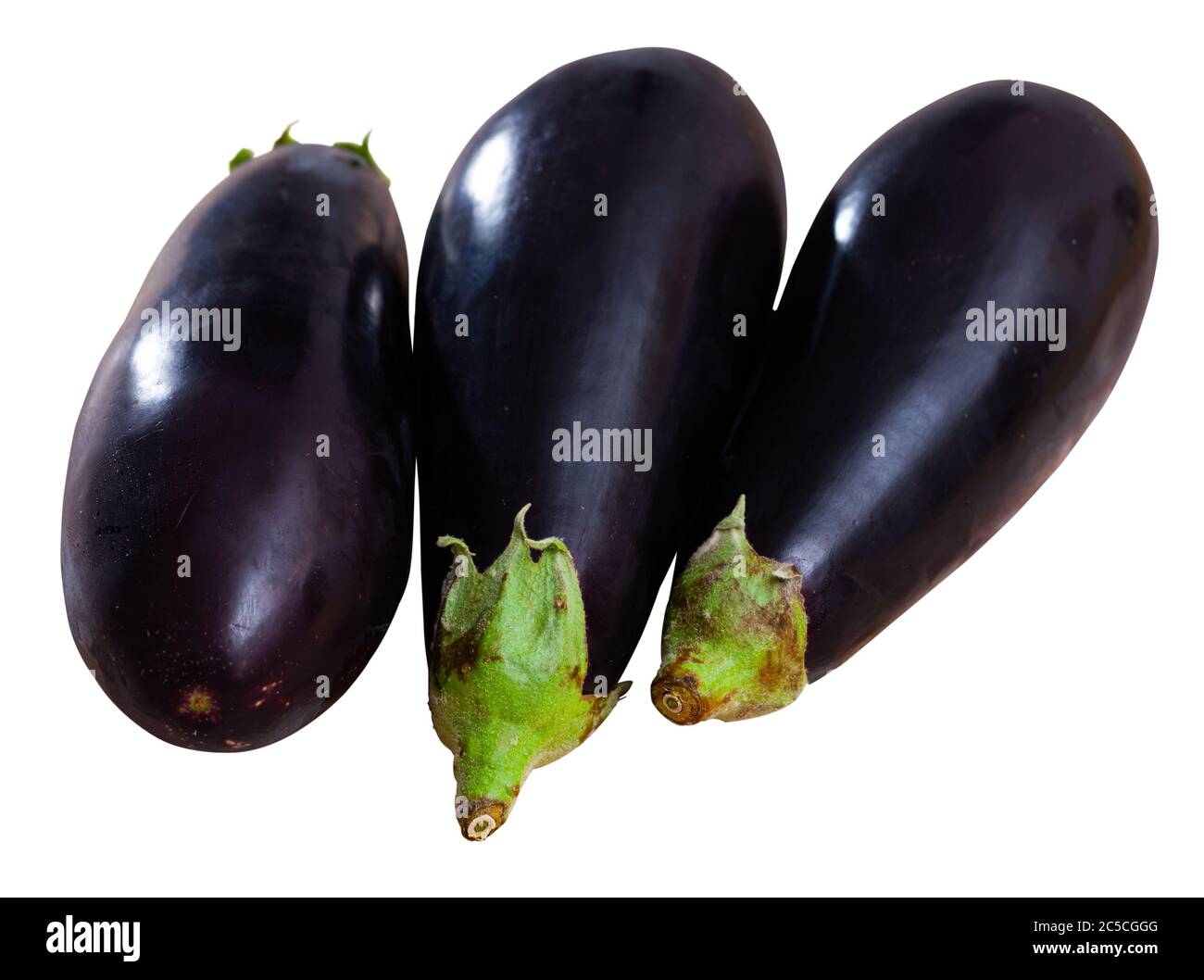 Gemüsezutaten zum Kochen, Aubergine auf Holztisch. Isoliert auf weißem Hintergrund Stockfoto