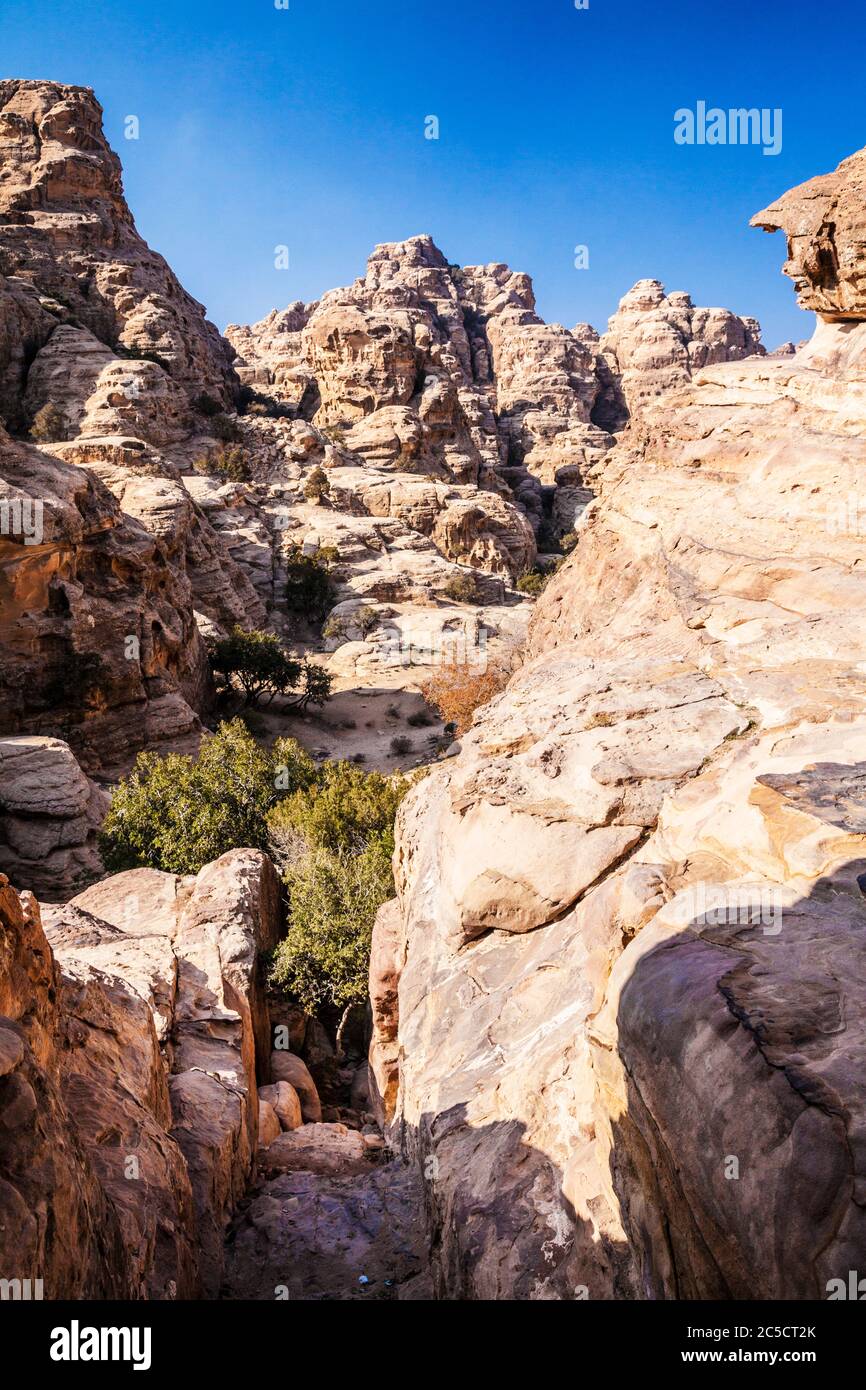 Die Schlucht von Siq Al-Barid oder Little Petra in Jordanien Stockfoto