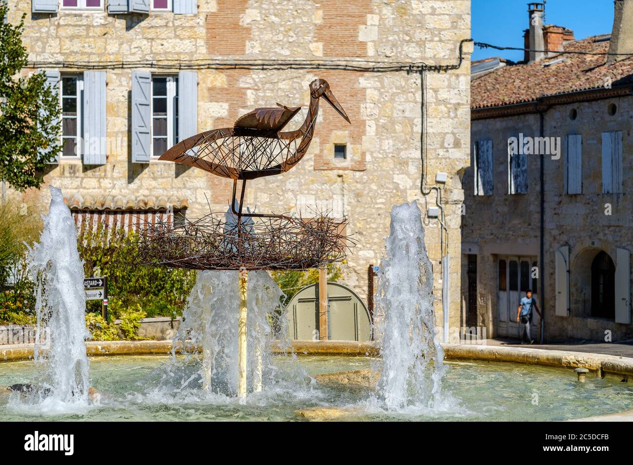 Brunnen aus Schmiedeeisen, Cours D'Armagnac, Lectoure, Gers, Frankreich Stockfoto