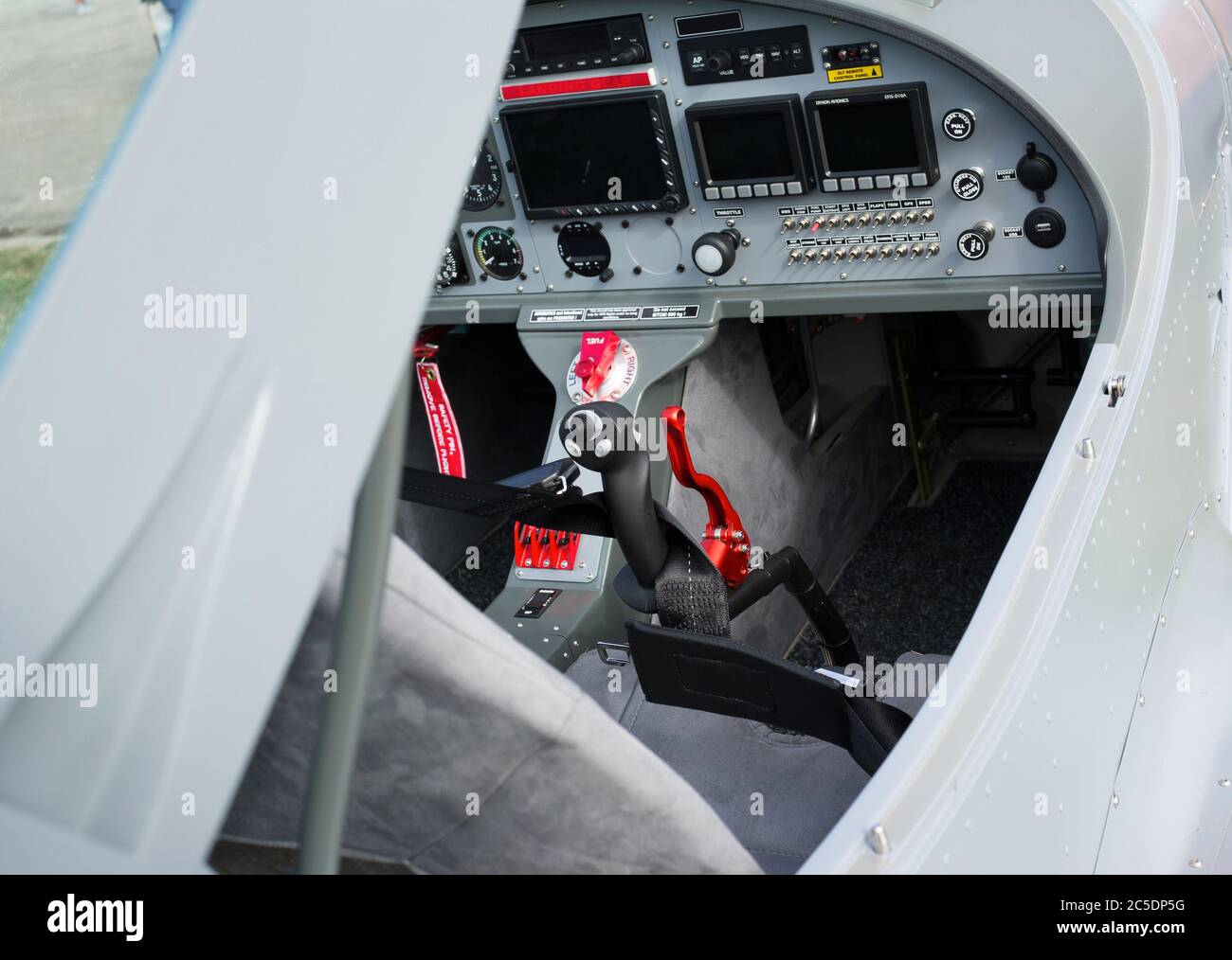 Cockpit - Innenraum von Flugzeug, Flugzeug und Flugzeug Stockfoto