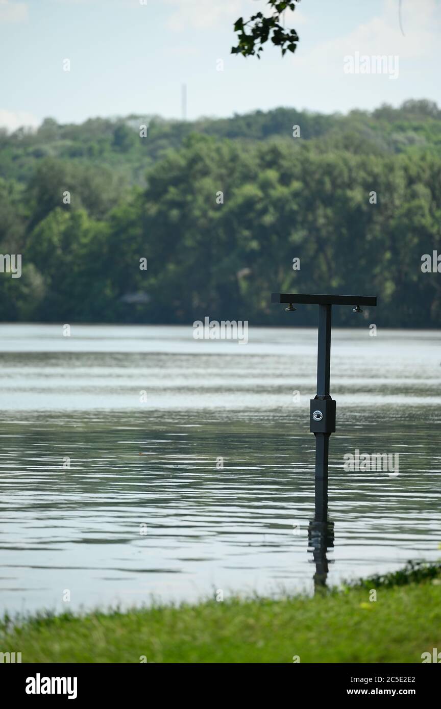 Überschwemmung durch Auslaufen des Dniester-Flusses nach heftigen Regenfällen im Strandgebiet Vadul lui Voda Stockfoto
