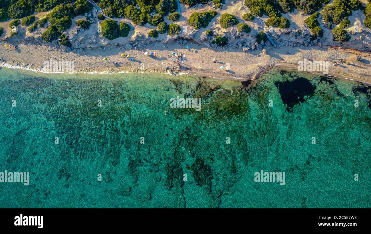 Punta Prosciutto ist ein wunderschöner Küstenabschnitt des Salento, Teil der Gemeinde Porto Cesareo, Region Apulien, Süditalien. Langer Strand Stockfoto