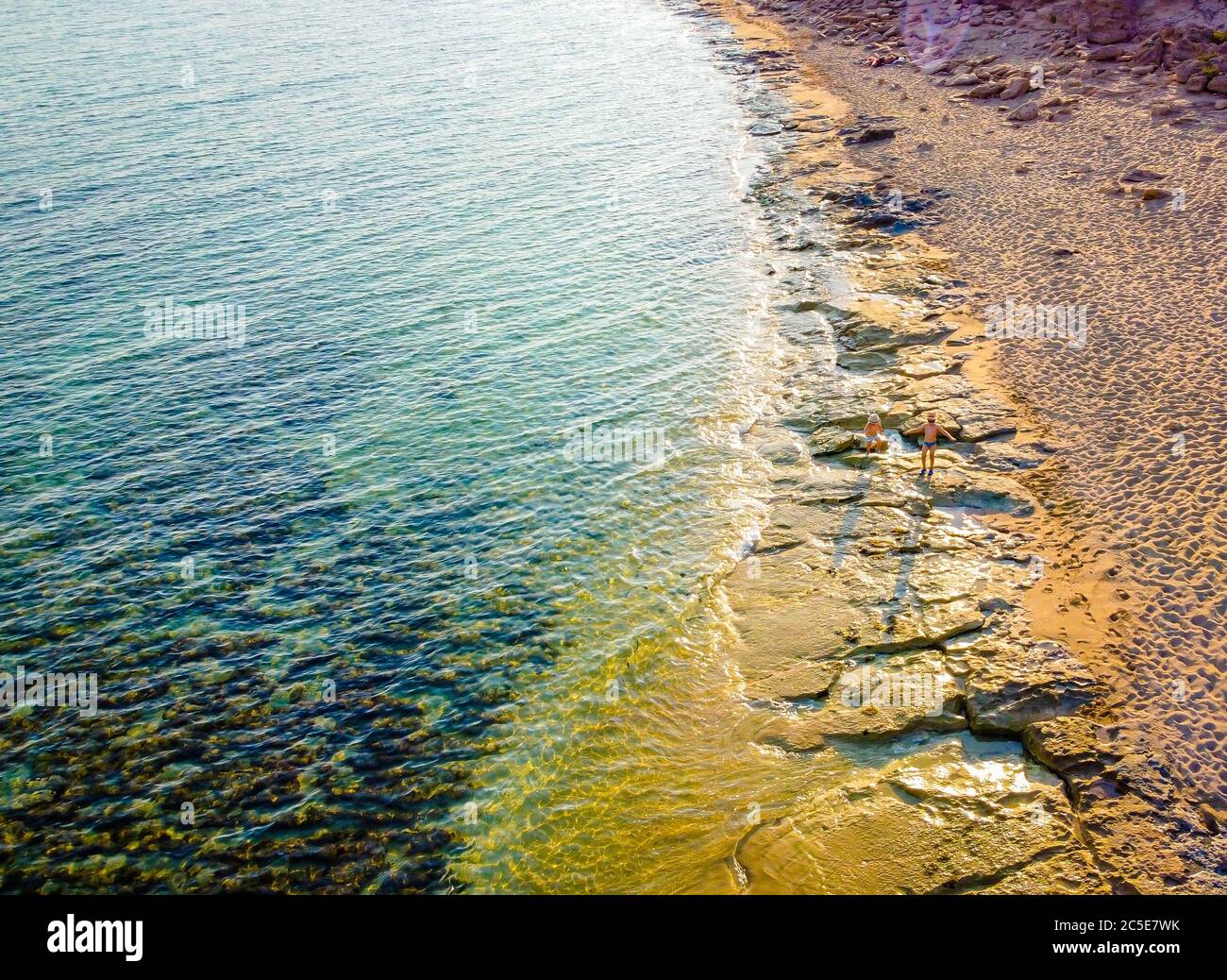 Punta Prosciutto ist ein wunderschöner Küstenabschnitt des Salento, Teil der Gemeinde Porto Cesareo, Region Apulien, Süditalien. Langer Strand Stockfoto