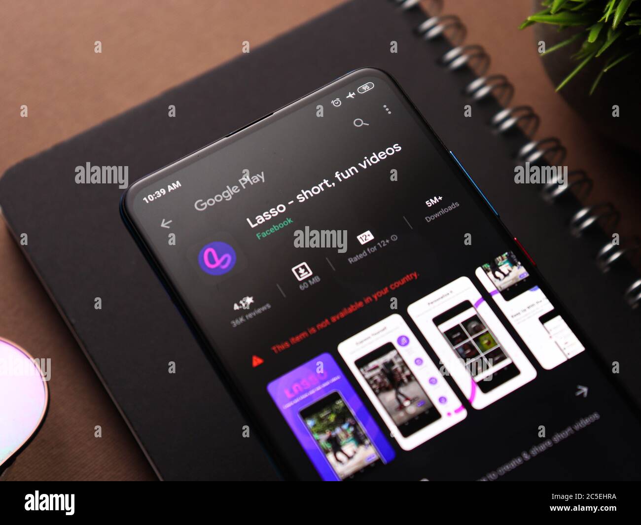 Assam, indien - 1. Juli 2020 : Lasso App für kurze und lustige Videos. Stockfoto