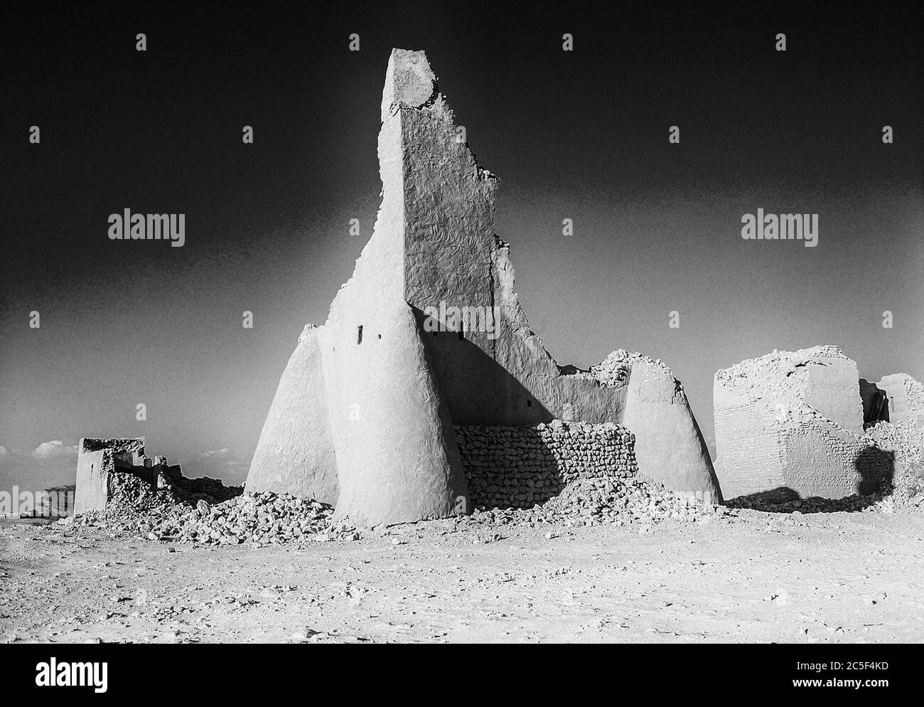 Der arabische Meerbusen-Golfstaat Katar um 1981-82 hier mit der verlassenen Umm Salai Mohammed Festung Stockfoto