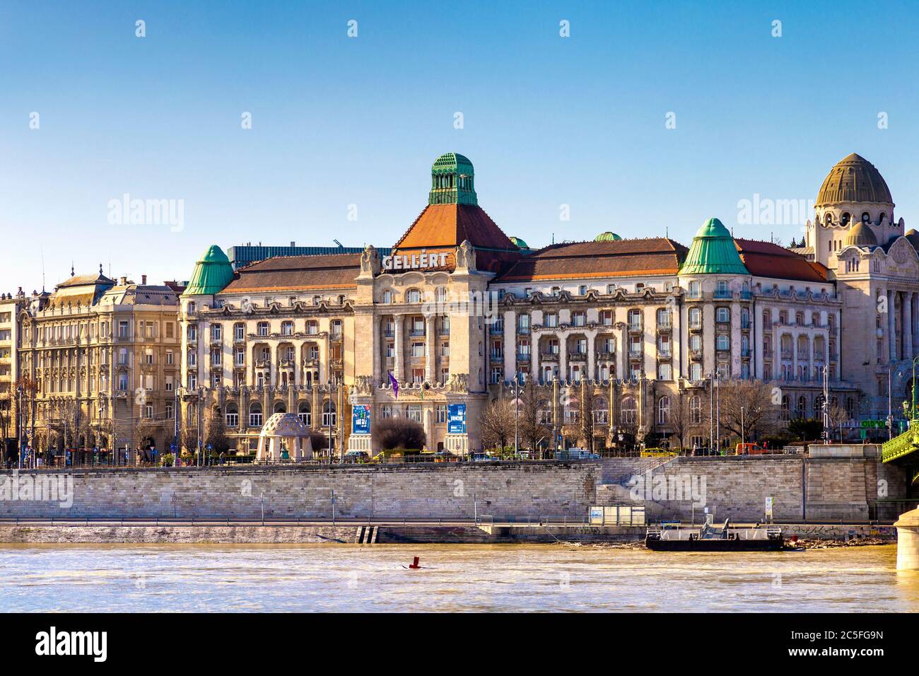 Budapest hungary gellert hotel thermal Fotos und Bildmaterial in hoher Auflösung Alamy