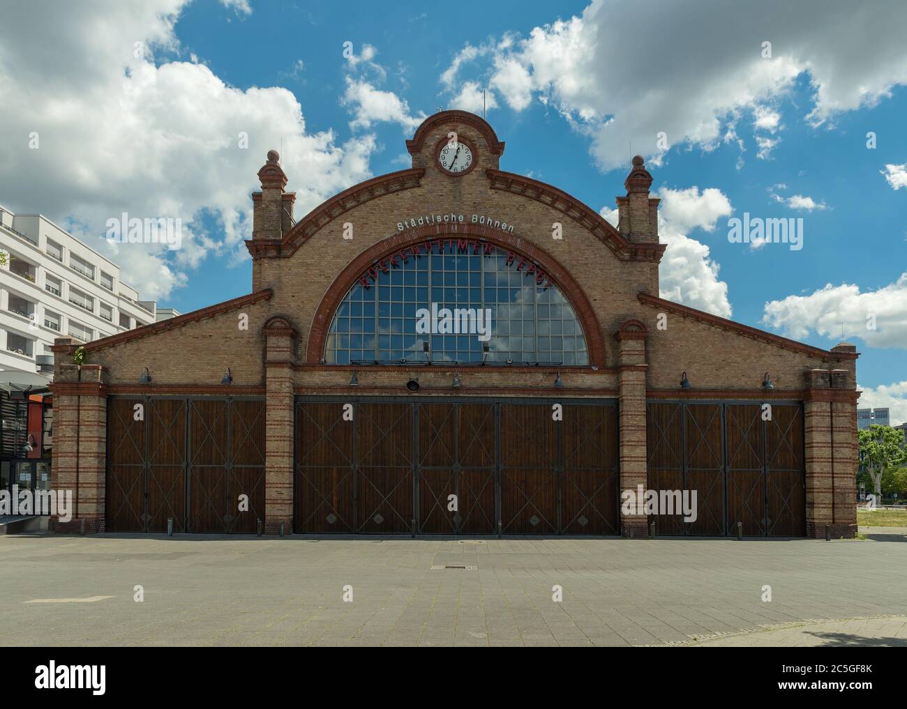 Bockenheimer Depot Theater, ehemalige Straßenbahnwerkstatt, Frankfurt am Main, Deutschland Stockfoto