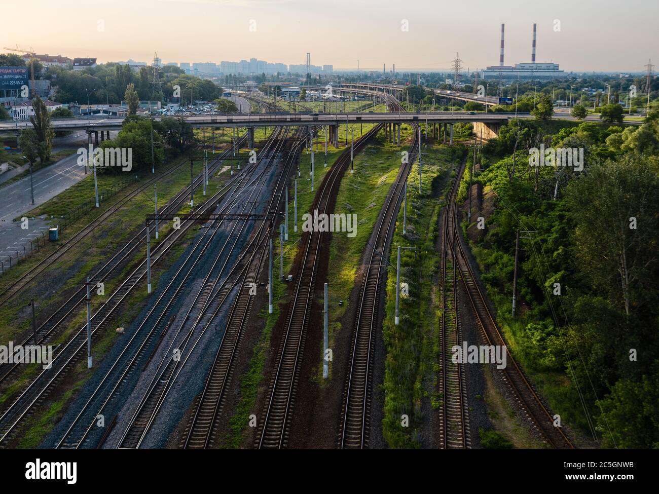 Industrielle Landschaft, Luftaufnahme der Eisenbahn Stockfoto