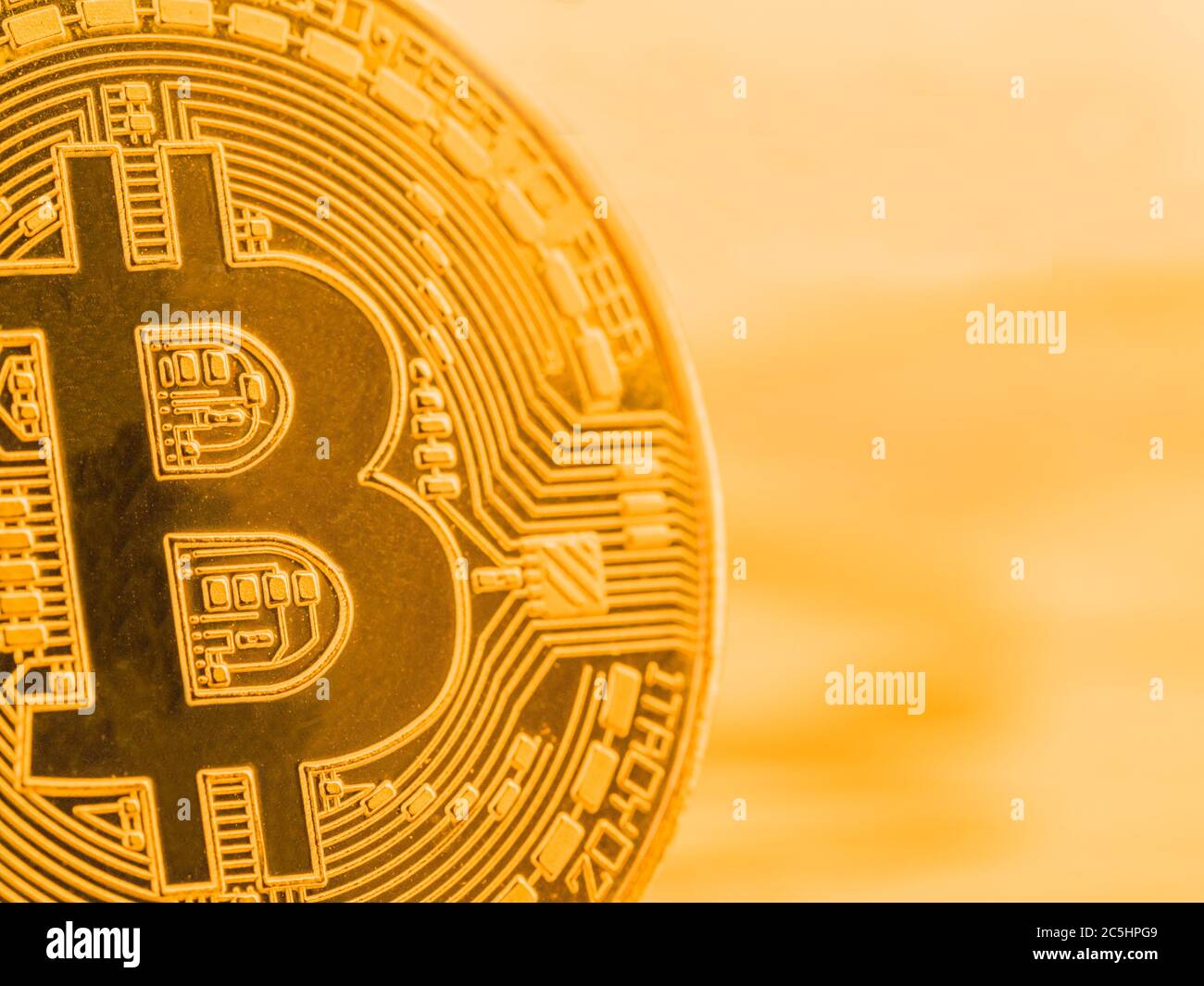 Bitcoin-Münze. Symbolisches Foto für digitale und virtuelle Währung. Stockfoto