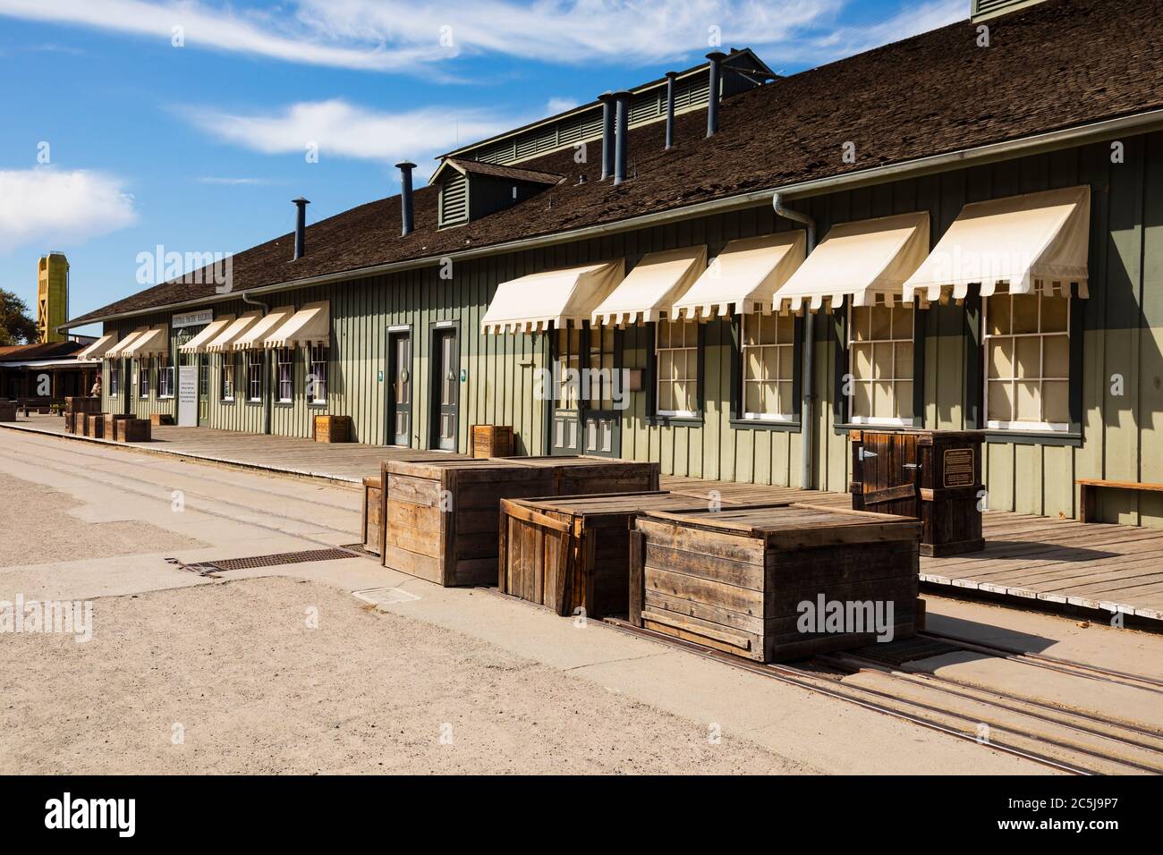 Restaurierter Union Pacific Bahnhof, Sacramento State Railroad Museum. Kalifornien, Vereinigte Staaten von Amerika Stockfoto