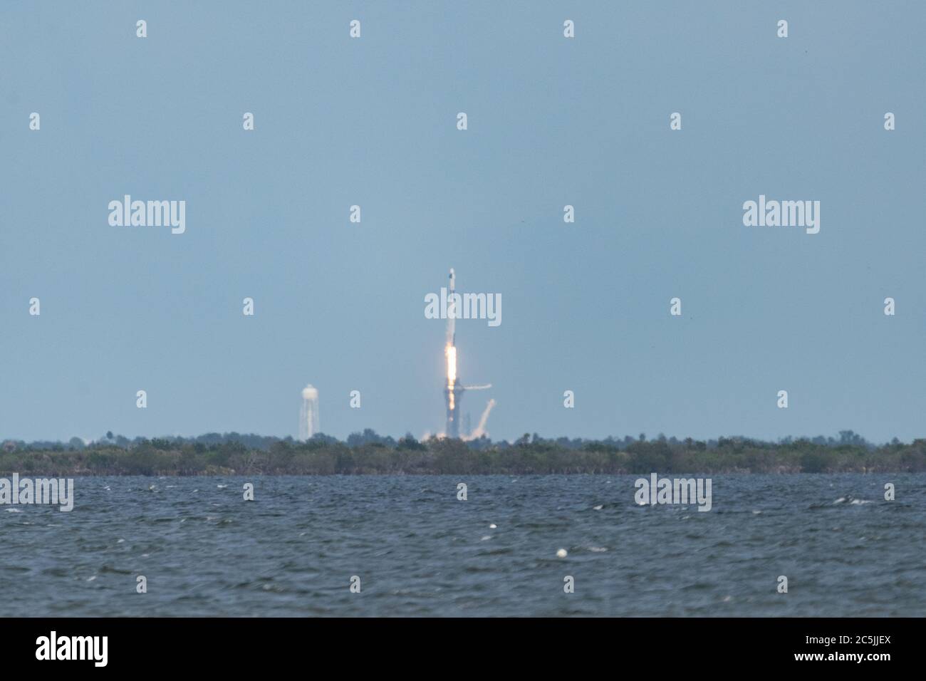 Raketenstart von SpaceX Falcon 9 Stockfoto