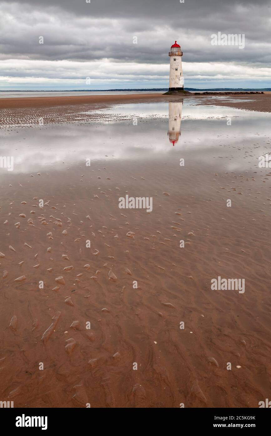 Punkt des Ayr Leuchtturms bei Talacre an der Nordwales Küste Stockfoto
