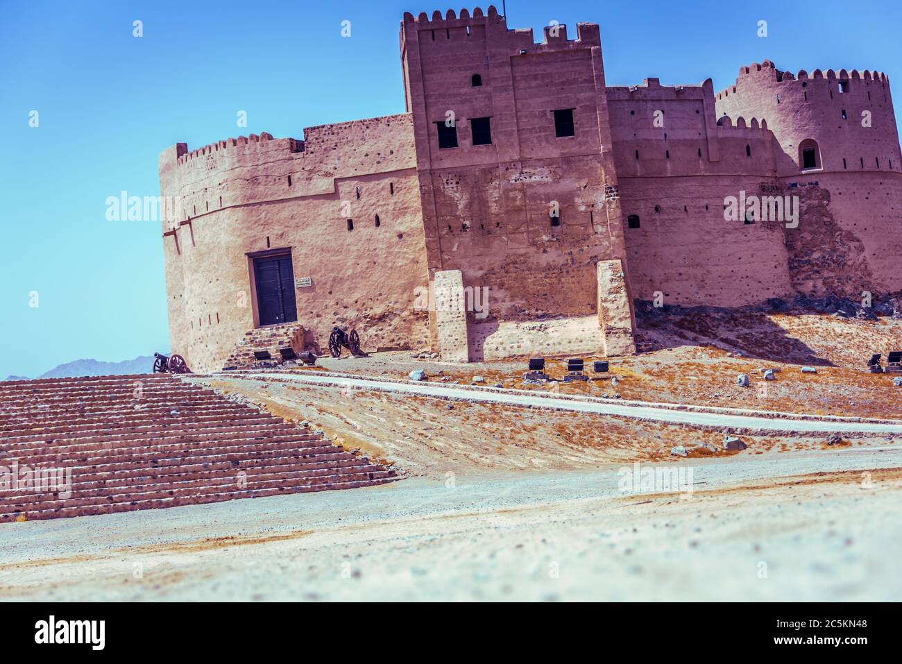 Fujairah Fort ist ein Fort in der Stadt Fujairah Vereinigte Arabische Emirate VAE Historisches Wahrzeichen des 16. Jahrhunderts älteste Burg Stockfoto