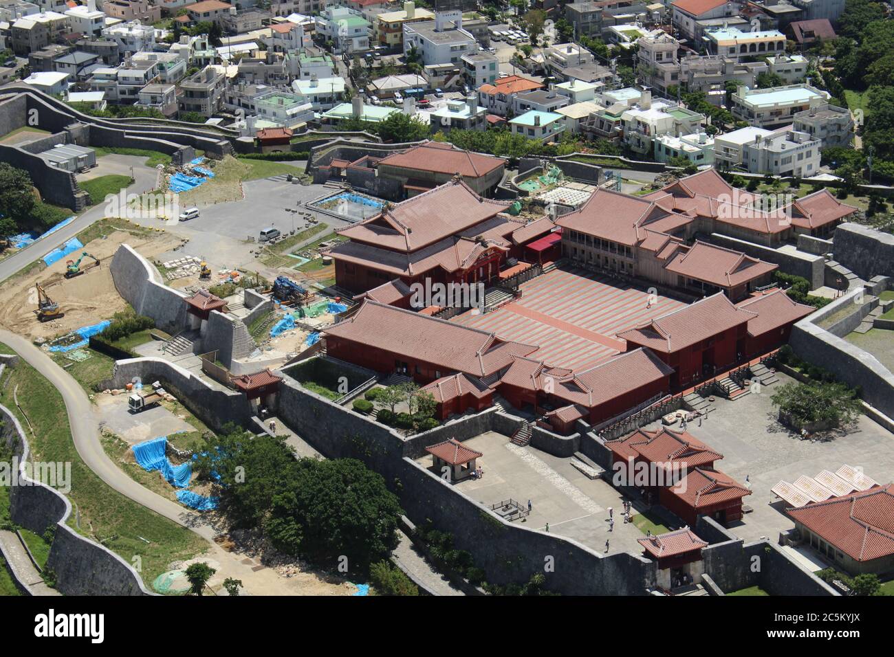 Ariel Ansicht von Okinawa, Japan von einem Hubschrauber am Palast. Stockfoto