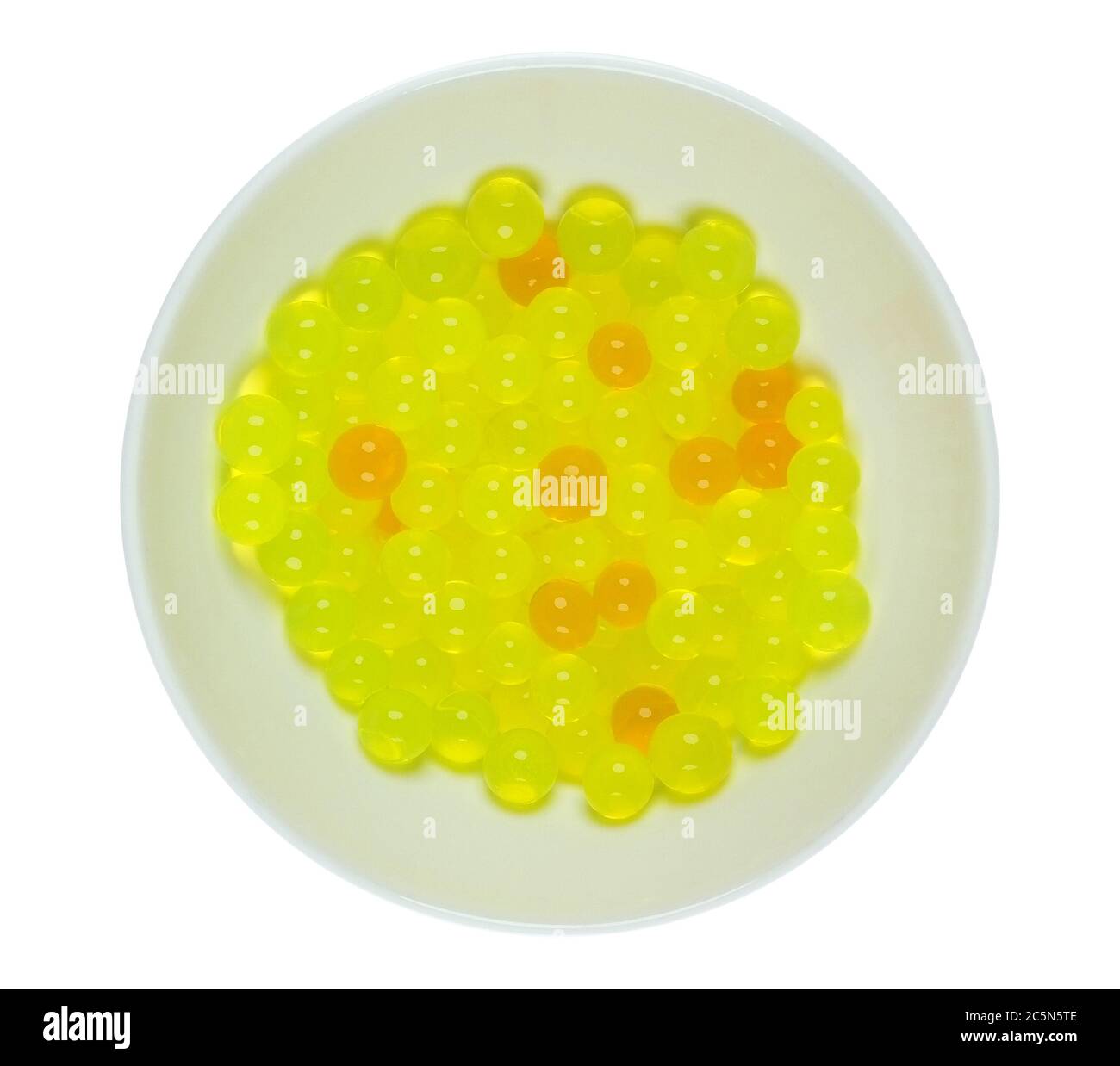 Gelbe transparente Gelee auf dem Teller mit Clipping Path Stockfoto