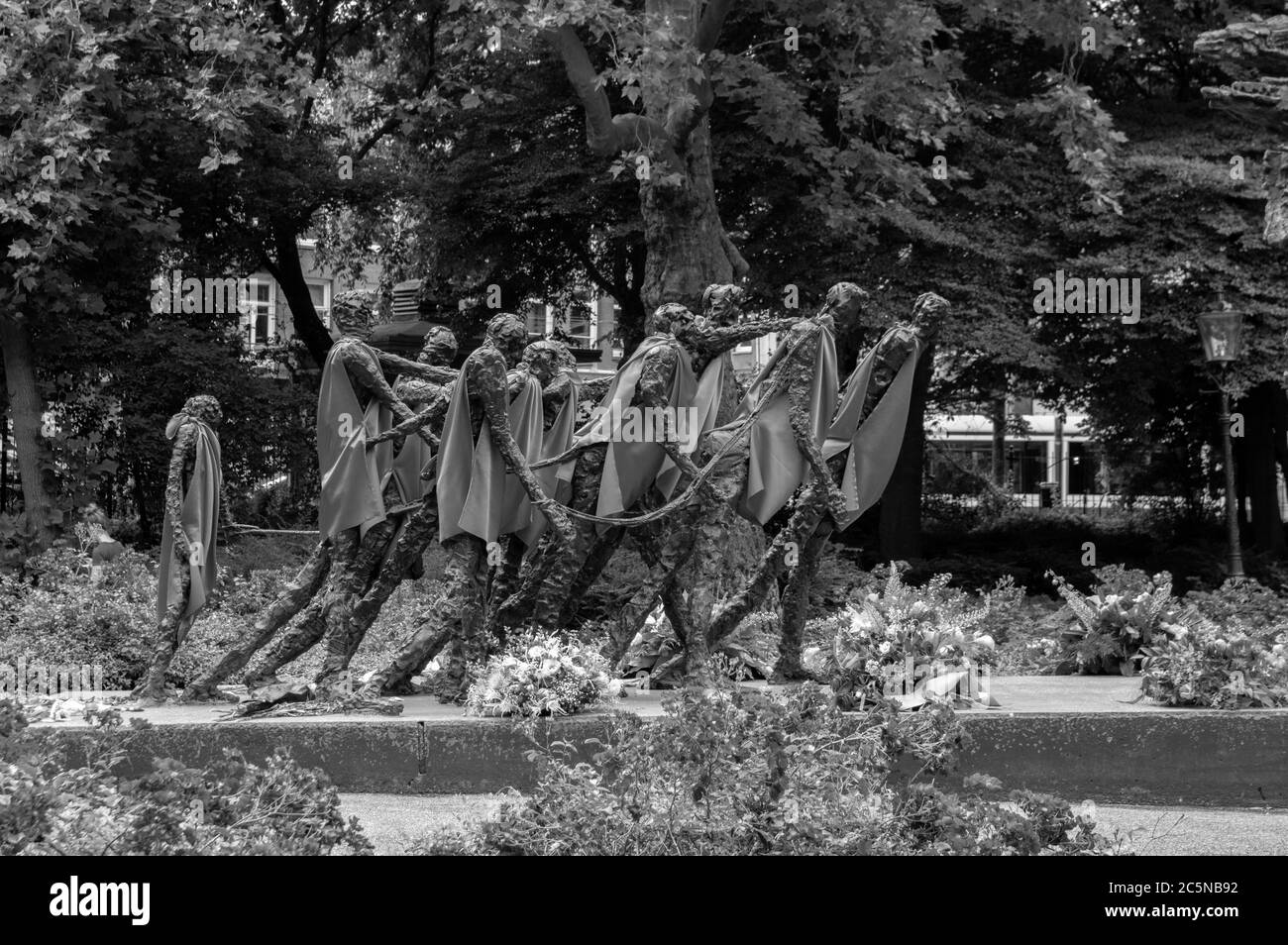 Das Nationale Denkmal Der Sklaverei Beim Keti Koti Festival In Amsterdam, Niederlande 2-7-2020 Stockfoto