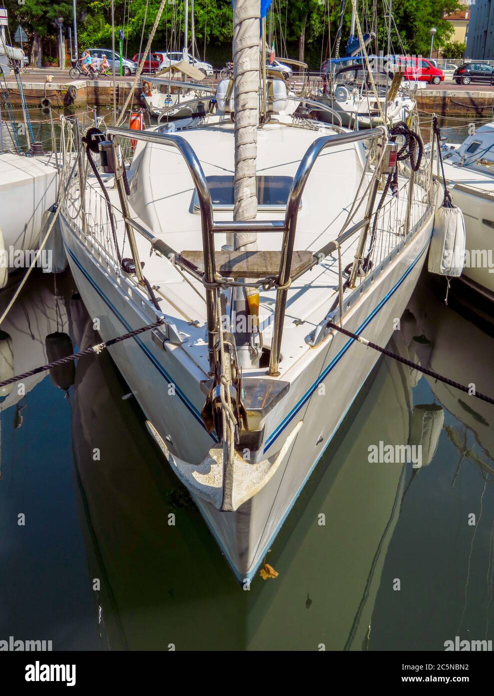 Rimini, Italien - 21. Juni 2017: Yacht im Hafen von Rimini, Italien Stockfoto