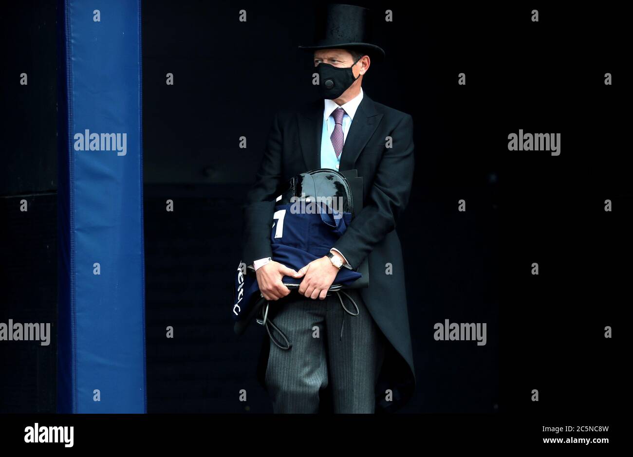 Pferdetrainer Andrew Balding auf der Rennbahn Epsom. Stockfoto