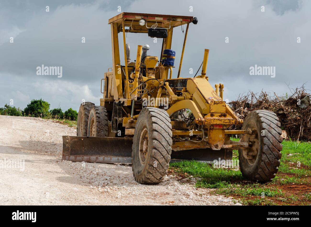 Straßenbaugrader Auf Der Baustelle Stockfoto