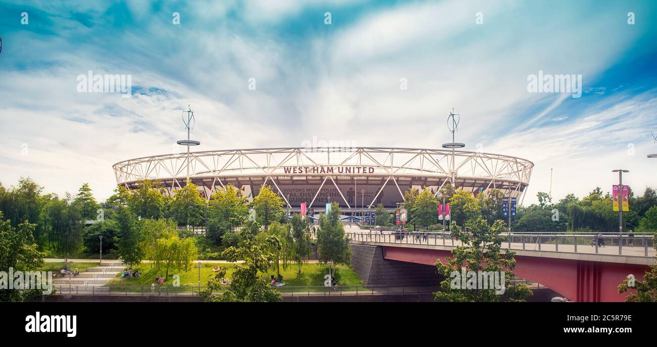 LONDON, UNITED KINDOM - 2. Juni 2020 : West Ham United Fußballstadion während der Sperre im Stratford Olympic Park, London. Stockfoto