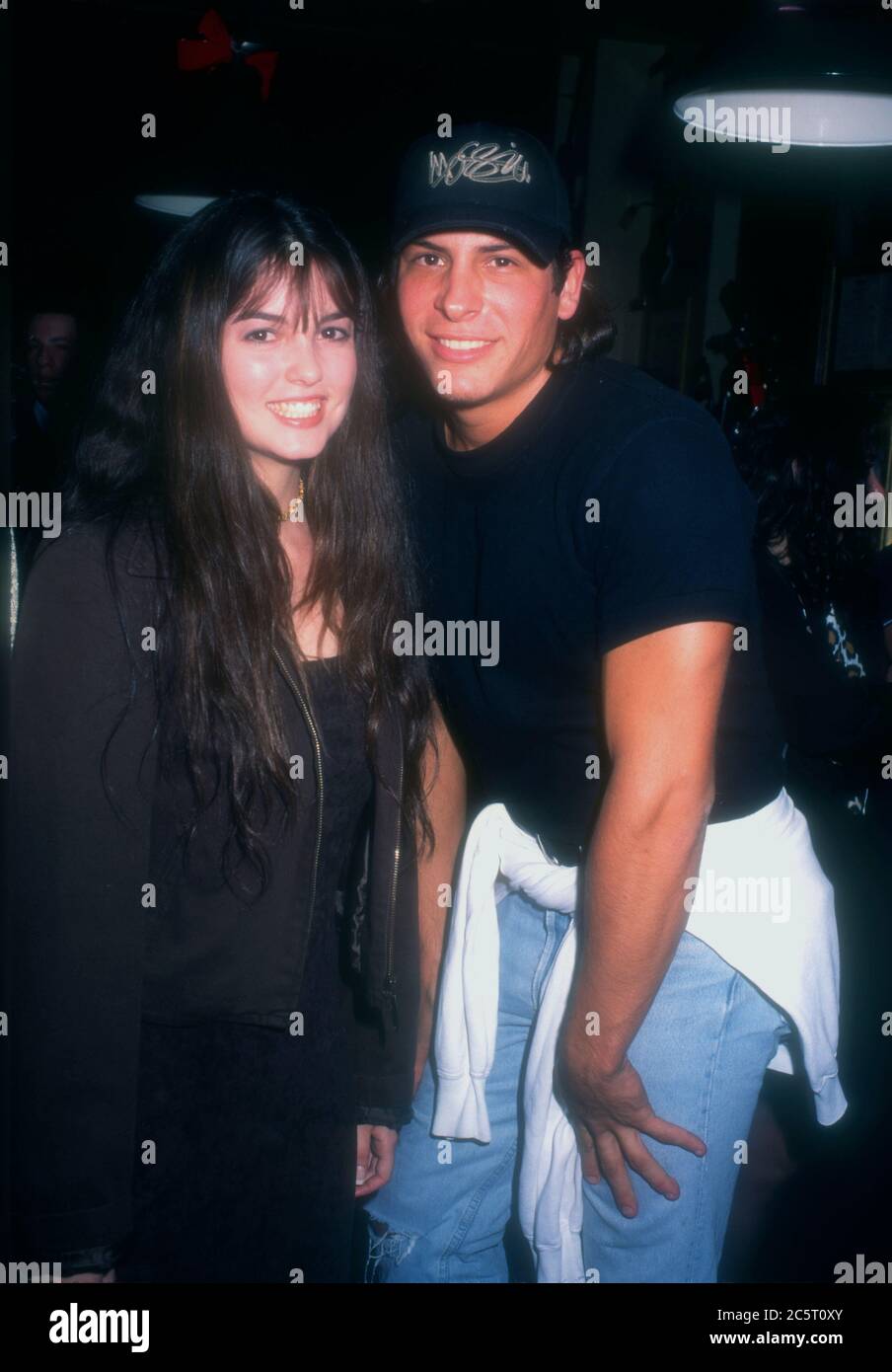 Los Angeles, Kalifornien, USA 4. Dezember 1995 Schauspielerin Angela Watson und Schauspieler Shawn Prochazka nehmen am 4. Dezember 1995 an einer Veranstaltung im Hard Rock Cafe in Los Angeles, Kalifornien, USA Teil. Foto von Barry King/Alamy Stockfoto Stockfoto