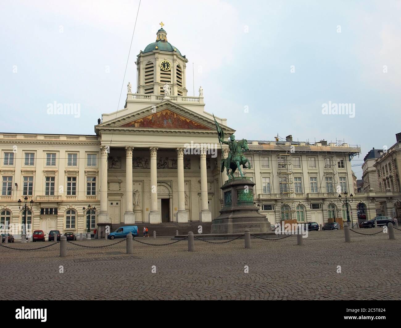 Reiterstatue des Godefoid de Bouillon am Place Royal, vor dem Kunstmuseum, Brüssel, Belgien. Stockfoto