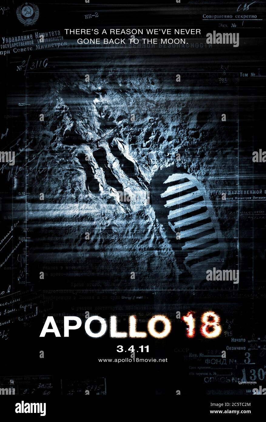 Apollo 18 (2011) Regie Gonzalo López-Gallego mit Warren Christie, Lloyd Owen und Ryan Robbins. Der wahre Grund für die Aufgabe der NASA bei der Apollo 18-Mission wird durch Found Footage in diesem atmosphärischen Horror enthüllt. Stockfoto