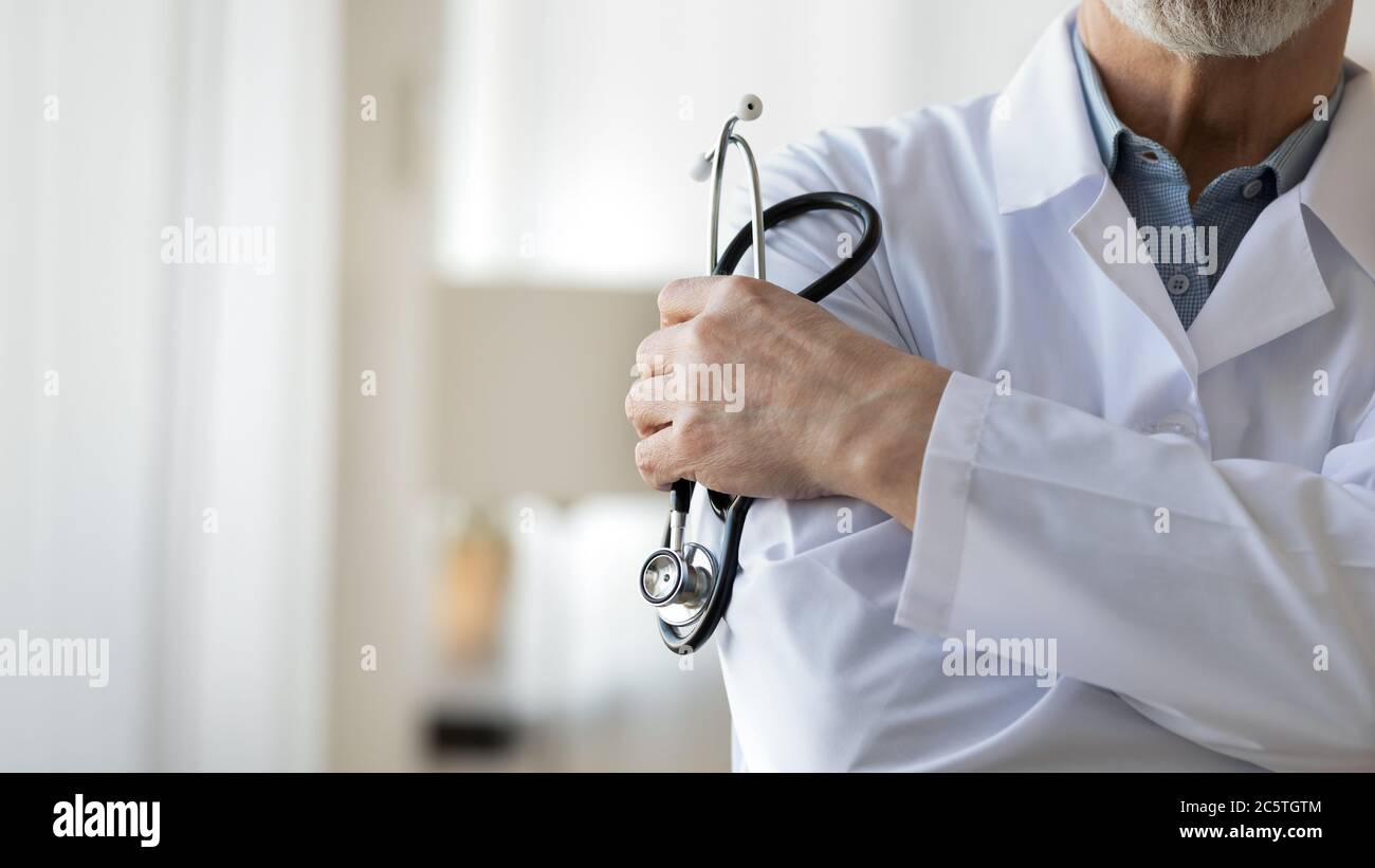 Cloe up von männlichen Arzt in weißen medizinischen Uniform Stockfoto