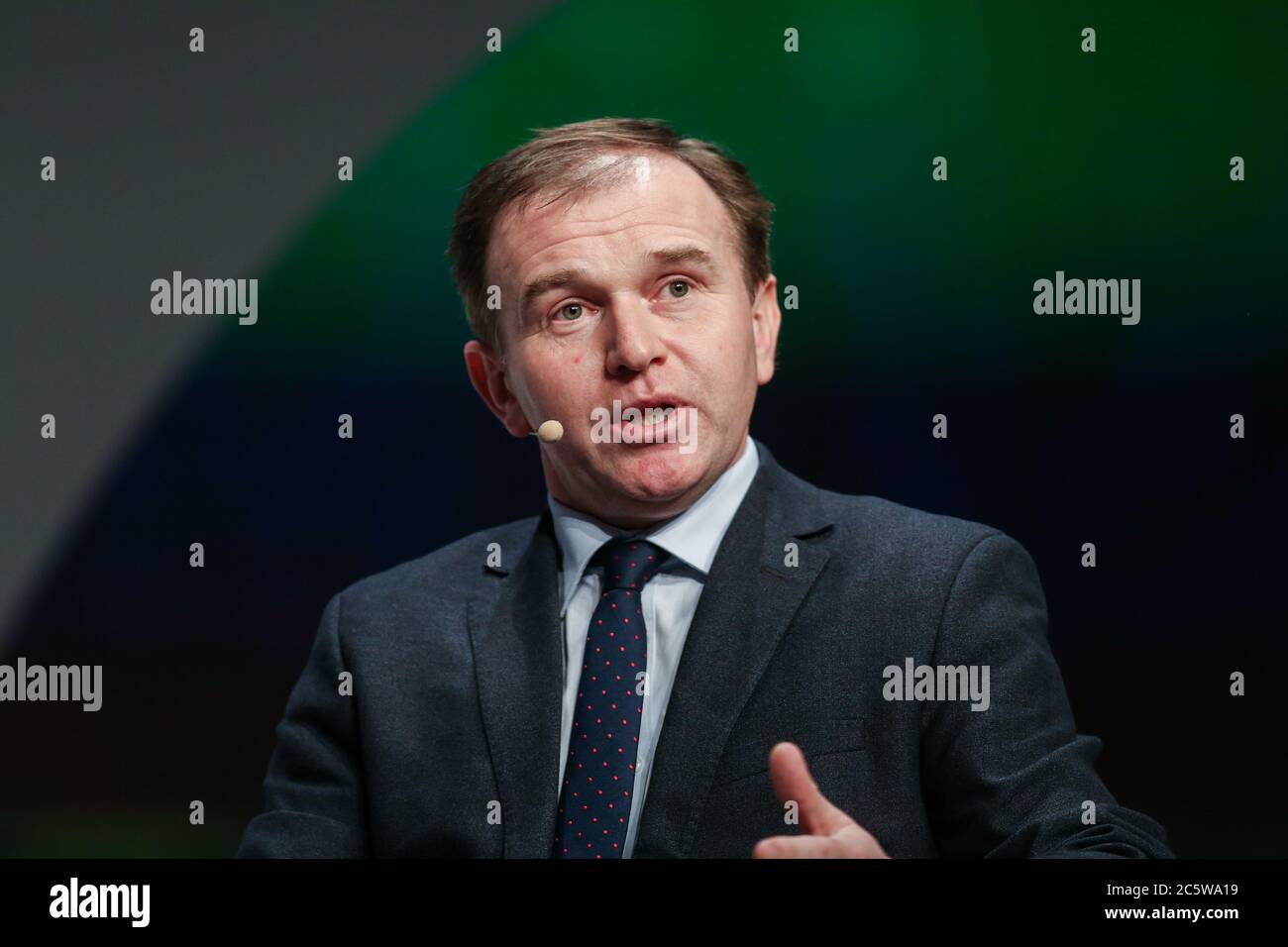 George Eustice, damals Staatsminister für Landwirtschaft, Fischerei und Ernährung, auf der Bühne während der NFU-Konferenz 2017 im ICC in Birmingham, West Mid Stockfoto