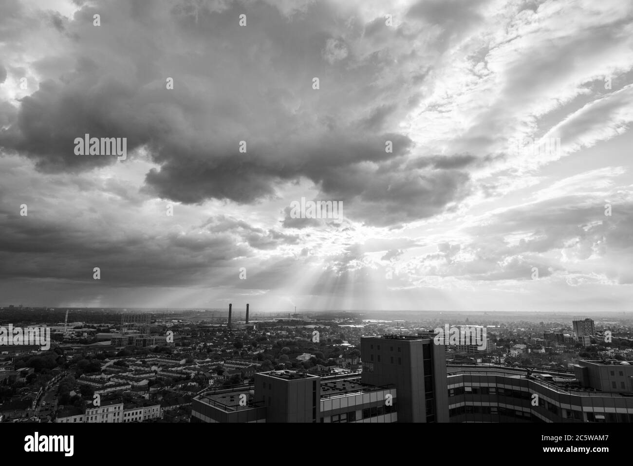 Croydon launischer Himmel Stockfoto