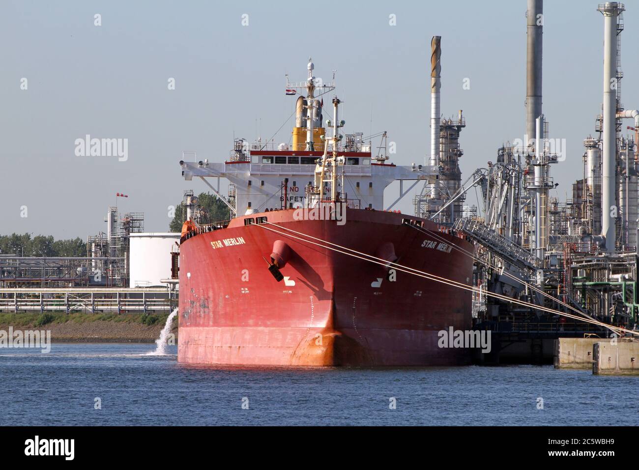 Der Tanker Star Merlin wird am 30. Mai 2020 im Hafen von Rotterdam sein. Stockfoto