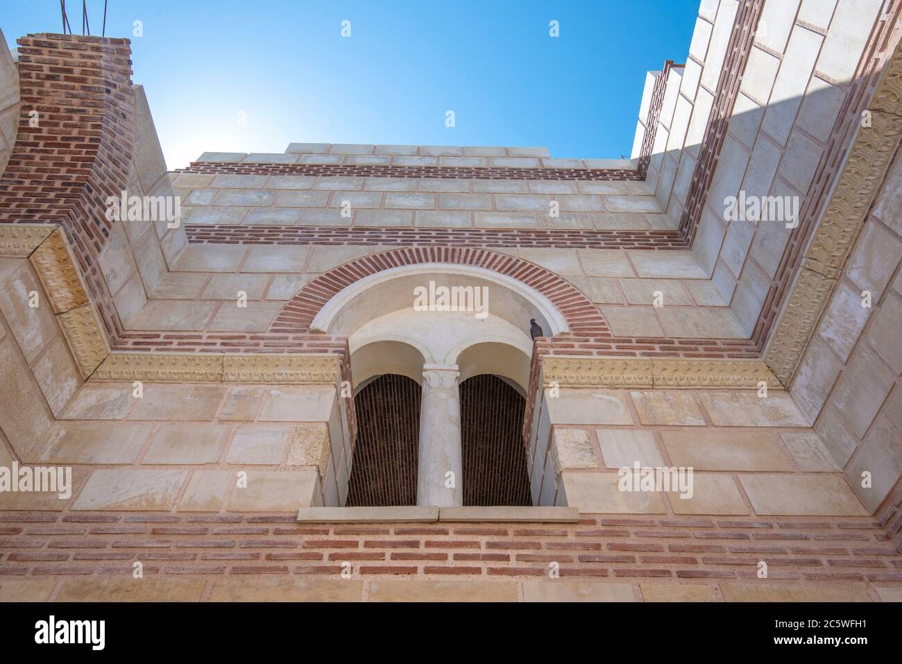 Pliska, Bulgarien und die Ruinen der Großen Basilika - größte christliche Kathedrale im mittelalterlichen Europa. Die Hauptstadt des ersten bulgarischen Reiches Stockfoto