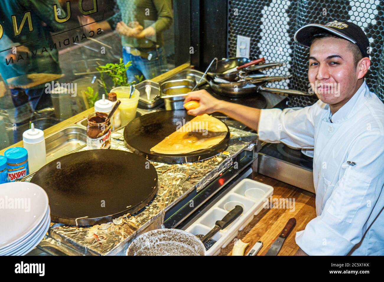 New York City, NY NYC Lower, Manhattan, Financial District, FIDI, Stone Street Historic District, Crepes du Nord, skandinavisches Restaurant Restaurants Essen di Stockfoto