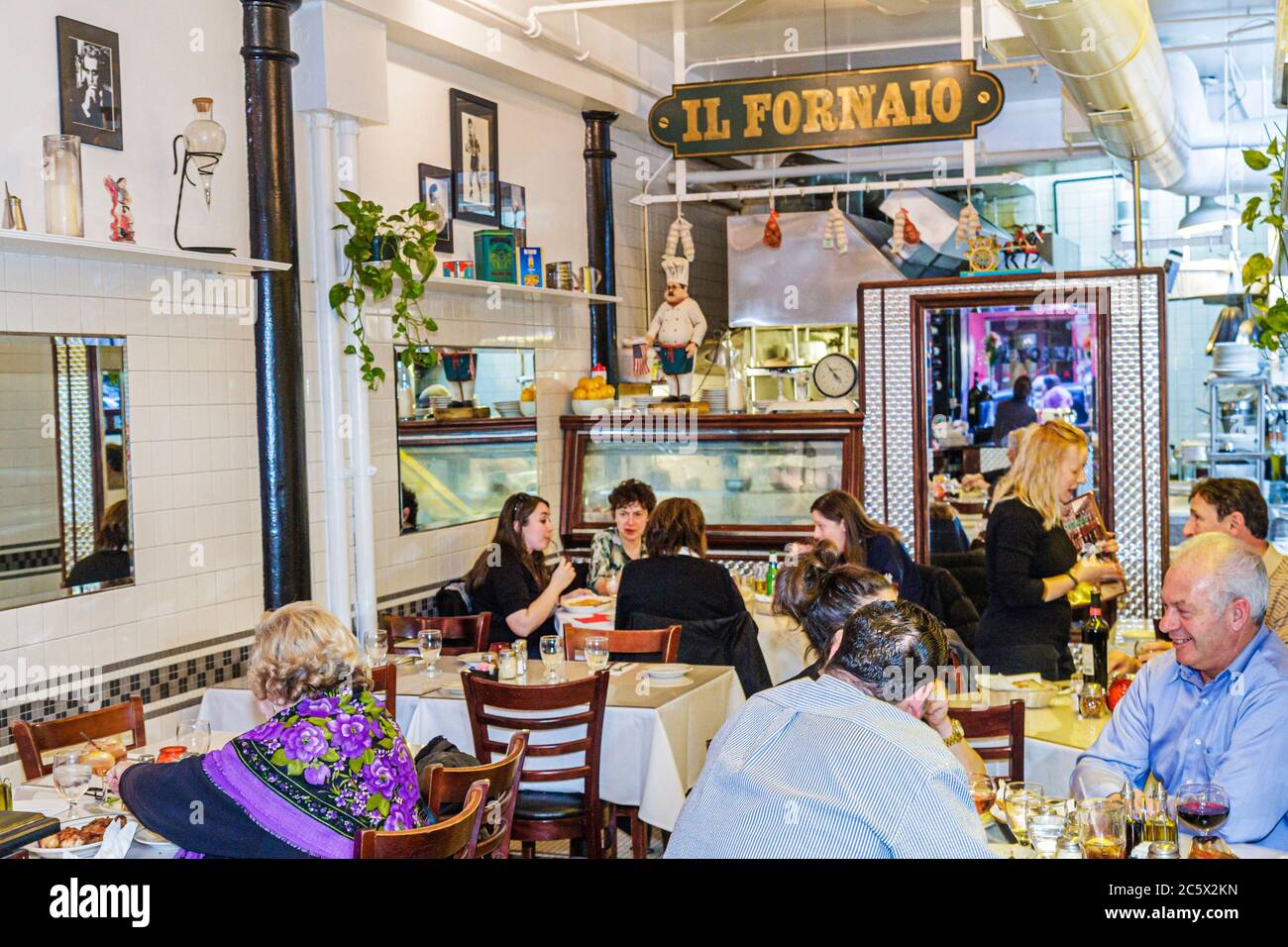 New York City, NYC NY Lower, Manhattan, Little Italy, Mulberry Street Nachbarschaft, Il Fornaio, Italienisch, Restaurant Restaurants Essen Essen Essen Café Cafés, Essen Stockfoto