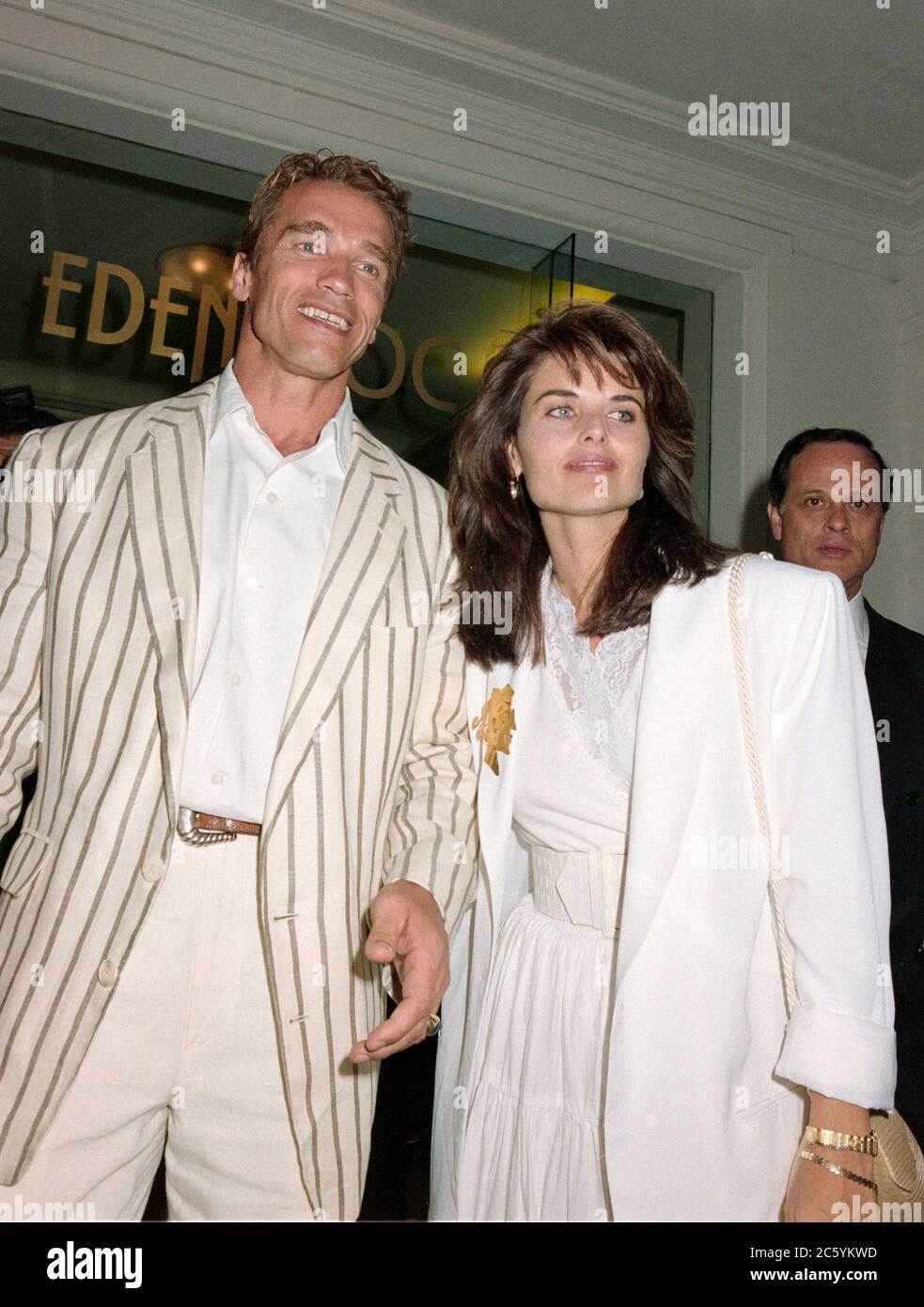 ARCHIV: CANNES, FRANKREICH. C. Mai 1991: Arnold Schwarzenegger & Maria Shriver bei den Filmfestspielen von Cannes. Datei Foto © Paul Smith/Featureflash Stockfoto