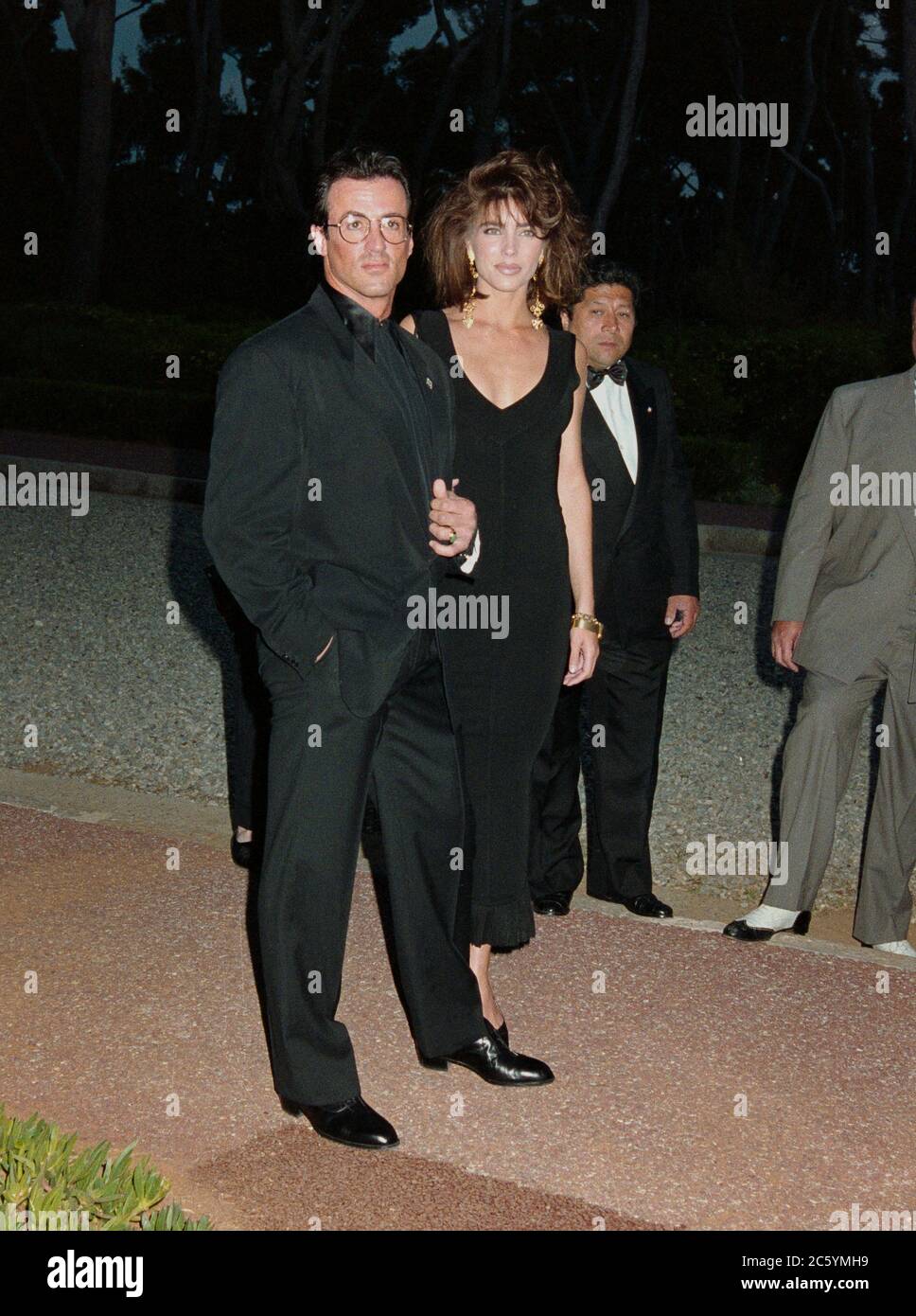 ARCHIV: CANNES, FRANKREICH. C. Mai 1991: Sylvester Stallone & Jennifer Flavin bei den Filmfestspielen von Cannes. Datei Foto © Paul Smith/Featureflash Stockfoto