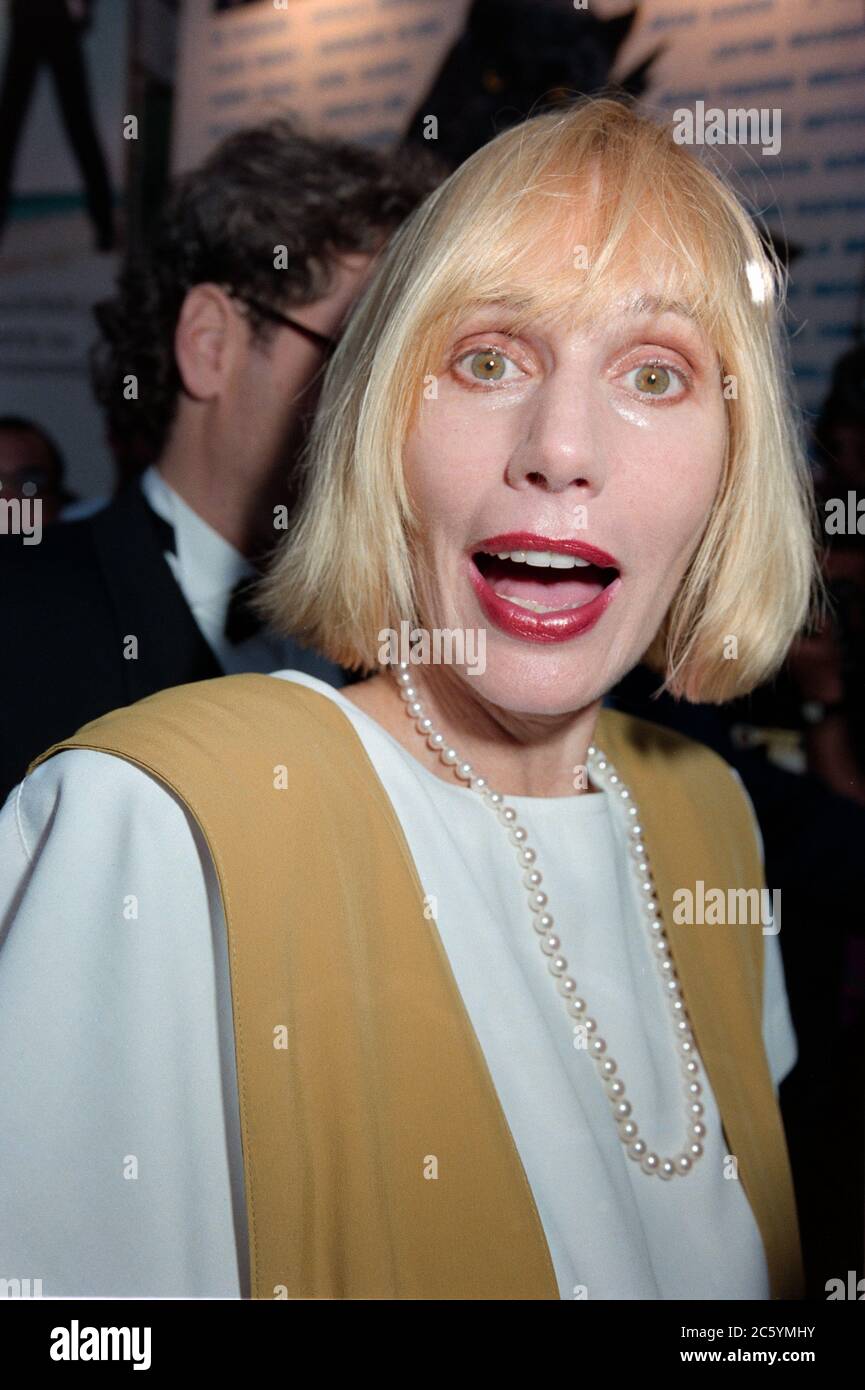 ARCHIV: CANNES, FRANKREICH. C. Mai 1989: Sally Kellerman bei den Filmfestspielen von Cannes. Datei Foto © Paul Smith/Featureflash Stockfoto