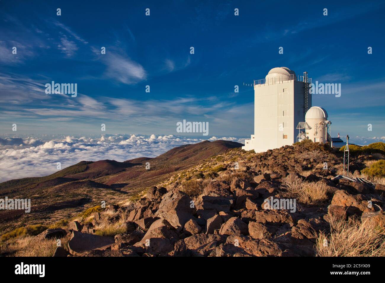 Neues Sonnenteleskop GREGOR, ''Observatorio del Teide'' (OT),  Astronomisches Observatorium, Nationalpark Las Cañadas del Teide,  Teneriffa, Kanarische Inseln Stockfotografie - Alamy