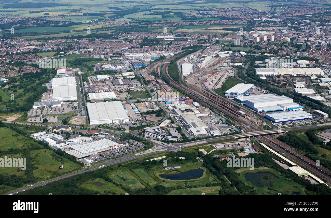 Luftaufnahme der Doncaster-Bahnhöfe, südlich des Stadtzentrums und des Bahnhofs, South Yorkshire, Nordengland, Großbritannien Stockfoto